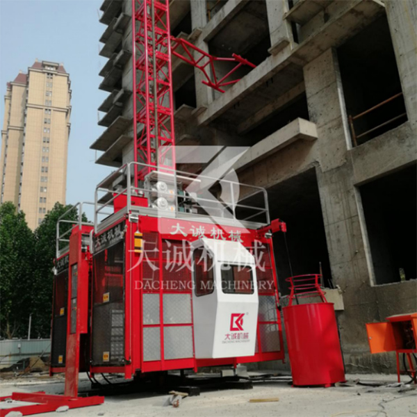 工地施工電梯多少錢(qián)？